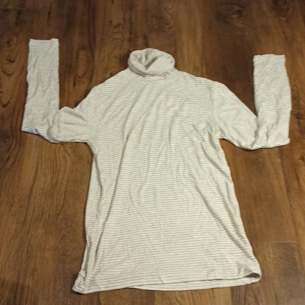 Splendid Taupe+ White Stripe Turtle Neck W/ Metallic Flecks FFF